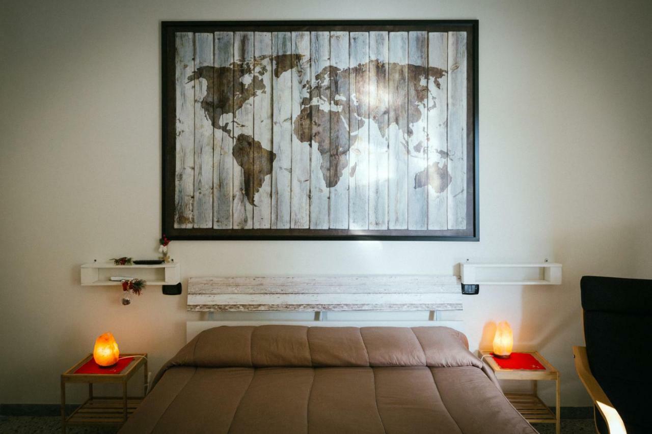 Little Room Салерно Экстерьер фото
